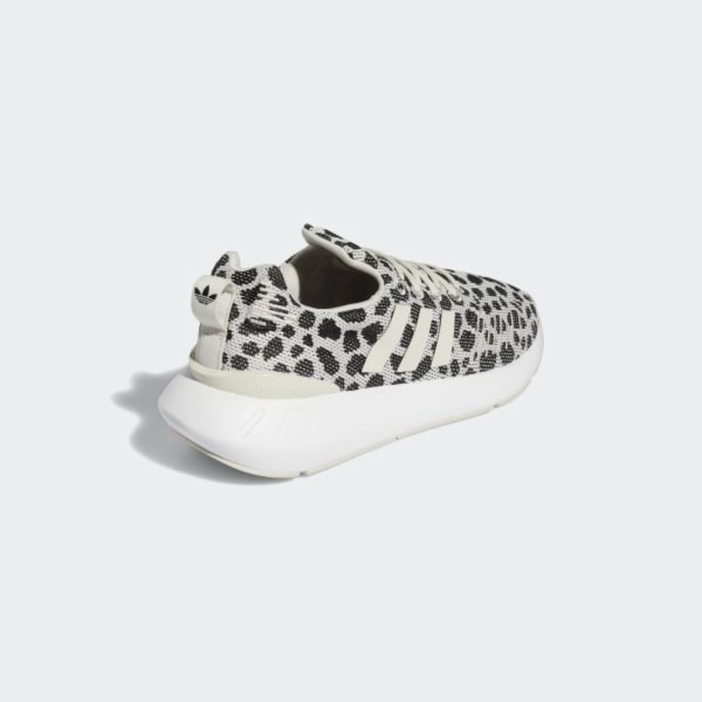 Adidas Originals Swift Run 22 Low Womens Running Shoes White GZ4976 NEW Multi Sz - Picture 6 of 9